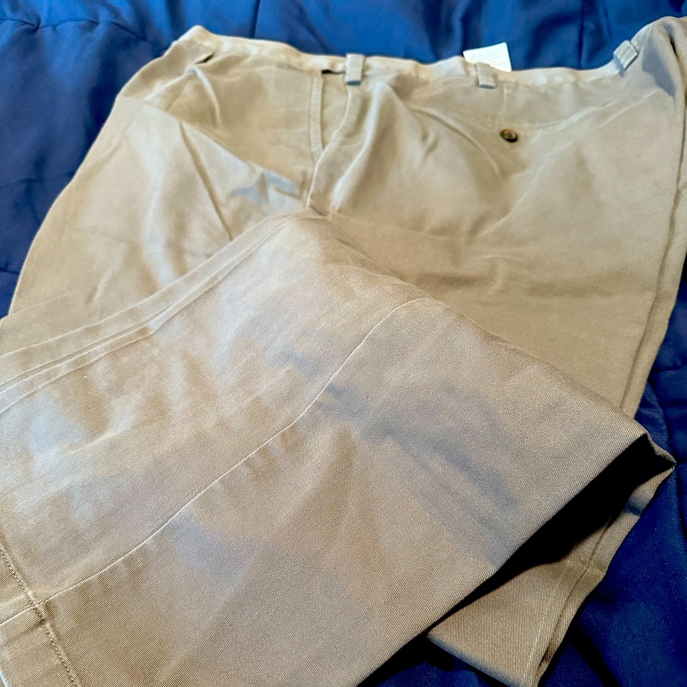 Dockers tan color, hardly worn. No rips/tears.